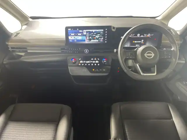 日産 セレナ ハイウェイスター V 神奈川県 2024(令6)年 1.2万km ダイヤモンドブラック 純正12.3インチコネクトナビ/BT&USB&HDMI&フルセグTV&Apple Car Play&Android Auto/全方位カメラ/デジタルインナーミラー/プロパイロット/インテリジェントエマージェンシーブレーキ/前方衝突予測警報/衝突回避ステアリングアシスト/車線逸脱防止支援システム/車線逸脱警報/後側方衝突防止支援システム/後側方車両検知警報/後退時車両検知警報/ふらつき警報/踏み間違い衝突防止アシスト/標識検知機能/インテリジェントクルーズコントロール/電動パーキングブレーキ/ブレーキオートホールド/デジタルインナーミラー/パドルシフト/純正ドライブレコーダー前後/純正ビルトインETC2.0/ワイヤレス充電器/両側パワースライドドア /ハンズフリーパワースライドドア /アイドリングストップ/LEDヘッドライト/オートマチックハイビーム/LEDフォグライト