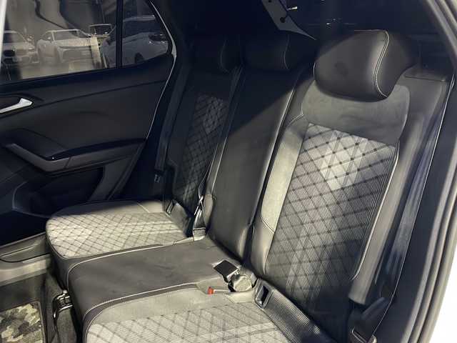 フォルクスワーゲン ＶＷ Ｔ－クロス TSI Rライン 山口県 2024(令6)年 1.5万km パール 純正ナビ/ＡｐｐｌｅＣａｒｐｌａｙ　/Ｂｌｕｅｔｏｏｔｈ　/バックカメラ　/ハーフレザーシート　/自動駐車　/ブラインドスポットミニター/クルーズコントロール　/前席シートヒーター　/純正１８インチアルミ　/ＬＥＤヘッドライト　/オートライト/ETC