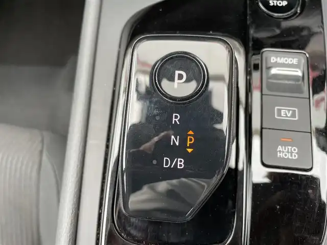 日産 ノート X FOUR 栃木県 2021(令3)年 10万km ピュアホワイトパール インテリジェントエマージェンシーブレーキ/純正メモリナビ/フルセグTV/Bluetooth/USB/AM/FM/アラウンドビューモニター/ETC2.0/ドライブレコーダー/プロパイロット/純正16インチAW/フルエアロ/前席シートヒーター/スマートキー/プッシュEgスタート/LEDオートライト/LEDフォグランプ/アイドリングストップ/横滑り防止装置/ハンドルヒーター/雨滴感知式ワイパー