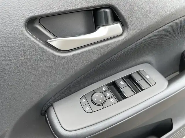 日産 ノート X FOUR 栃木県 2021(令3)年 10万km ピュアホワイトパール インテリジェントエマージェンシーブレーキ/純正メモリナビ/フルセグTV/Bluetooth/USB/AM/FM/アラウンドビューモニター/ETC2.0/ドライブレコーダー/プロパイロット/純正16インチAW/フルエアロ/前席シートヒーター/スマートキー/プッシュEgスタート/LEDオートライト/LEDフォグランプ/アイドリングストップ/横滑り防止装置/ハンドルヒーター/雨滴感知式ワイパー