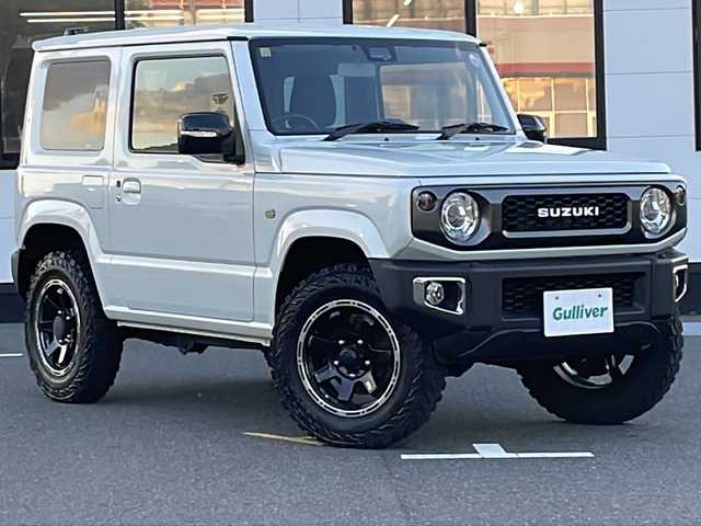 スズキ ジムニー XC 山口県 2020(令2)年 3.5万km ピュアホワイトP ワンオーナー/社外SDナビ/・フルセグテレビ/・CD／DVD/・Bluetooth/・AM/FM/・SD/・iPod/・USB接続/・MEMORY MUSIC/ETC/スマートキー×2/プッシュスタート/パートタイム4WD/デュアルセンサーブレーキサポート/ワンオーナー/LEDオートヘッドライト/フォグランプ/シートヒーター（運転席＋助手席）/IC付ターボ/電動格納ウィンカーミラー/フォグランプ/純正フロアマット/安全装備/・デュアルセンサーブレーキサポートII/・誤発進抑制機能/・後方誤発進抑制機能/・低速時ブレーキサポート（前進・後退）/・パーキングセンサー（フロント・リヤ）/・車線逸脱警報機能/・車線逸脱抑制機能/・ふらつき警報機能/・発進お知らせ機能［先行車・信号切り替わり］/・ハイビームアシスト/・アダプティブクルーズコントロール［全車速追従機能付］ /・標識認識機能/・ヒルホールドコントロール/取扱説明書/保証書