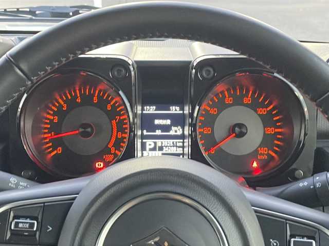 スズキ ジムニー XC 山口県 2020(令2)年 3.5万km ピュアホワイトP ワンオーナー/社外SDナビ/・フルセグテレビ/・CD／DVD/・Bluetooth/・AM/FM/・SD/・iPod/・USB接続/・MEMORY MUSIC/ETC/スマートキー×2/プッシュスタート/パートタイム4WD/デュアルセンサーブレーキサポート/ワンオーナー/LEDオートヘッドライト/フォグランプ/シートヒーター（運転席＋助手席）/IC付ターボ/電動格納ウィンカーミラー/フォグランプ/純正フロアマット/安全装備/・デュアルセンサーブレーキサポートII/・誤発進抑制機能/・後方誤発進抑制機能/・低速時ブレーキサポート（前進・後退）/・パーキングセンサー（フロント・リヤ）/・車線逸脱警報機能/・車線逸脱抑制機能/・ふらつき警報機能/・発進お知らせ機能［先行車・信号切り替わり］/・ハイビームアシスト/・アダプティブクルーズコントロール［全車速追従機能付］ /・標識認識機能/・ヒルホールドコントロール/取扱説明書/保証書