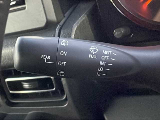 スズキ ジムニー XC 山口県 2020(令2)年 3.5万km ピュアホワイトP ワンオーナー/社外SDナビ/・フルセグテレビ/・CD／DVD/・Bluetooth/・AM/FM/・SD/・iPod/・USB接続/・MEMORY MUSIC/ETC/スマートキー×2/プッシュスタート/パートタイム4WD/デュアルセンサーブレーキサポート/ワンオーナー/LEDオートヘッドライト/フォグランプ/シートヒーター（運転席＋助手席）/IC付ターボ/電動格納ウィンカーミラー/フォグランプ/純正フロアマット/安全装備/・デュアルセンサーブレーキサポートII/・誤発進抑制機能/・後方誤発進抑制機能/・低速時ブレーキサポート（前進・後退）/・パーキングセンサー（フロント・リヤ）/・車線逸脱警報機能/・車線逸脱抑制機能/・ふらつき警報機能/・発進お知らせ機能［先行車・信号切り替わり］/・ハイビームアシスト/・アダプティブクルーズコントロール［全車速追従機能付］ /・標識認識機能/・ヒルホールドコントロール/取扱説明書/保証書