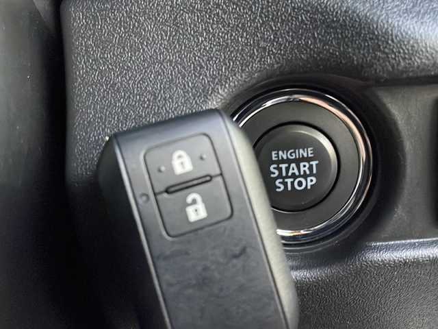 スズキ ジムニー XC 山口県 2020(令2)年 3.5万km ピュアホワイトP ワンオーナー/社外SDナビ/・フルセグテレビ/・CD／DVD/・Bluetooth/・AM/FM/・SD/・iPod/・USB接続/・MEMORY MUSIC/ETC/スマートキー×2/プッシュスタート/パートタイム4WD/デュアルセンサーブレーキサポート/ワンオーナー/LEDオートヘッドライト/フォグランプ/シートヒーター（運転席＋助手席）/IC付ターボ/電動格納ウィンカーミラー/フォグランプ/純正フロアマット/安全装備/・デュアルセンサーブレーキサポートII/・誤発進抑制機能/・後方誤発進抑制機能/・低速時ブレーキサポート（前進・後退）/・パーキングセンサー（フロント・リヤ）/・車線逸脱警報機能/・車線逸脱抑制機能/・ふらつき警報機能/・発進お知らせ機能［先行車・信号切り替わり］/・ハイビームアシスト/・アダプティブクルーズコントロール［全車速追従機能付］ /・標識認識機能/・ヒルホールドコントロール/取扱説明書/保証書