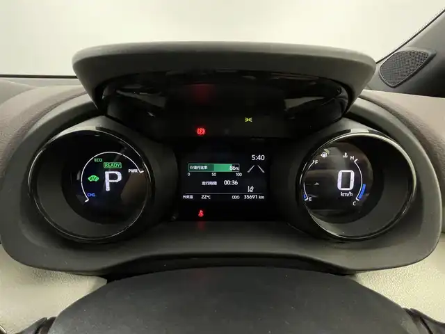 トヨタ ヤリス ハイブリッド Z 大阪府 2021(令3)年 3.6万km ワイン トヨタセーフティセンス/　・プリクラッシュセーフティ/　・レーントレーシングアシスト/　・オートマチックハイビーム/　・レーダークルーズコントロール/純正ディスプレイオーディオ/バックカメラ/LEDオートライト/合皮ハーフレザーシート/シートヒーター/スマートキー/ビルトインETC