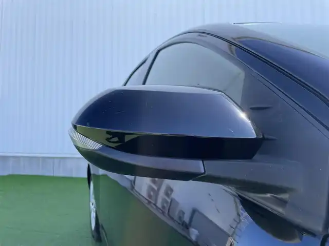 トヨタ ヤリス Z 香川県 2020(令2)年 4.8万km ブラック トヨタセーフティーセンス/・プリクラッシュ/・レーントレーシングアシスト/純正ディスプレイオーディオ/・コネクティッドナビ/バックカメラ/シートヒーター/革巻きステアリング/ステアリングリモコン/レーダークルーズコントロール/LEDヘッドライト/ビルトインETC/ヘッドライトレベライザー/スマートキー/プッシュスタート