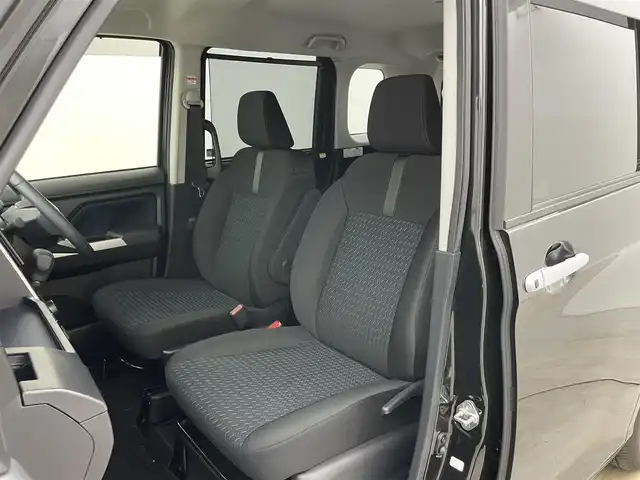 トヨタ ルーミー カスタムG 岡山県 2025(令7)年 0.5万km ブラックマイカメタリック 純正9インチディスプレイオーディオ/(フルセグTV/Bluetooth/USB/Carplay/HDMI)/両側電動スライド/ビルトインETC/シートヒーター(前席)/LEDヘッドライト/バックカメラ/クルーズコントロール/コーナーセンサー(前後)/オートハイビーム/プッシュスタート/スマートキー/スペアキー(1本)/アイドリングストップ/レーンキープアシスト/純正フロアマット/純正アルミホイール/オートライト/フォグランプ