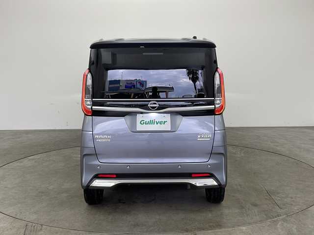 日産 ルークス HWS Gターボ アーバンクロム プロパイロットED 兵庫県 2024(令6)年 0.6万km チタニウムグレーメタリック ・純正9インチナビ/Bluetooth/TV/HDMI/・アラウンドビューモニター/・フロント&バックソナー/・インテリジェント エマージェンシーブレーキ/・踏み間違い衝突防止アシスト/・プロパイロット/・レーダクルーズコントロール/・インテリジェント LI（車線逸脱防止支援システム）/・LDW（車線逸脱警報）/・インテリジェント FCW（前方衝突予測警報）/・インテリジェント DA（ふらつき警報）/・標識検知機能/・道路標識表示/・速度標識表示/・先行車発進お知らせ/・アイドリングストップ/・イモビライザー/・デジタルインナーミラー/・電動パーキングブレーキ/・オートホールドブレーキ/・両側パワースライドドア/・ステアリングスイッチ/・ステアリングヒーター/・ハーフレザーシート/・シートヒーター/・LEDヘッドライト/・純正15インチアルミホイールタイヤ/・ETC/・純正ドライブレコーダー（前方・室内）/・予約ロックシステム