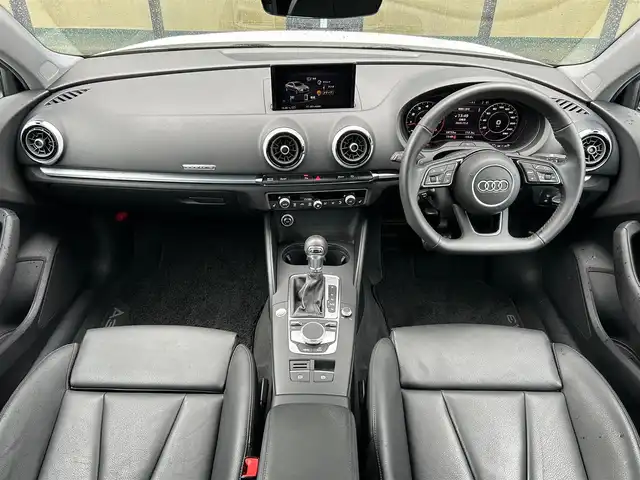 アウディ Ａ３ セダン 40TFSI クワトロスポーツ シグネチャーED 石川県 2020(令2)年 2.5万km パール 特別仕様車/コンビニエンスパッケージ/AUDIプレセンス/純正ナビ/　Bluetooth・AM/FM・CD・DVD・USB・AUX/フルセグTV/バックカメラ/ETC2.0/ドライブレコーダー/バーチャルコックピット/アクティブレーンアシスト/アダプティブクルーズコントロール/シートヒーター（D+N席）/パワーシート（D+N席）/アンチロック・ブレーキ・システム/衝突被害軽減システム/横滑り防止装置/前後コーナーセンサー/盗難防止装置/エアバッグ（W+サイド）/カーテンエアバッグ/純正アルミホイール/スマートキー