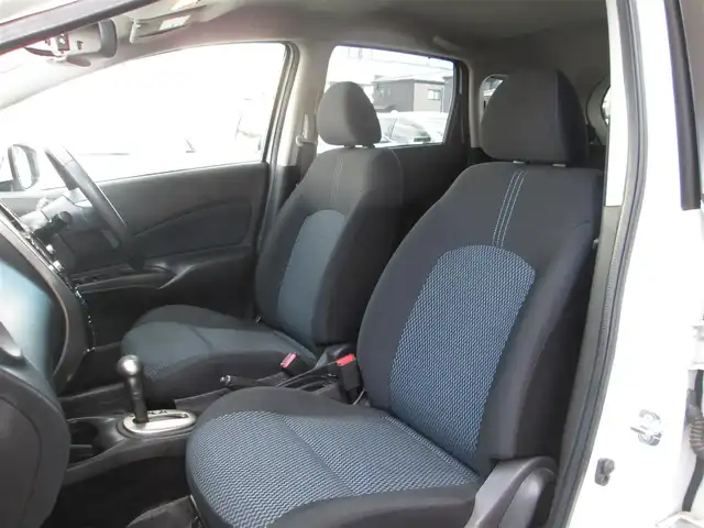 日産 ノート X エアロS V +セーフ 千葉県 2015(平27)年 4.8万km ブリリアントホワイトパール ワンオーナー/純正SDナビ、フルセグTV/アラウンドビューモニター/純正オーディオ【DVD/CD/BT/SD/USB】/LEDヘッドライト&ハロゲンフォグ/エマージェンシーブレーキ/LDW（車線逸脱警報）/アイドリングストップ/前後コーナーセンサー/社外前方ドライブレコーダー/取扱説明書/ナビ取扱説明書/新車時保証書/日産整備記録簿(H28/29/30/31/R2/3/4/5/6/7)