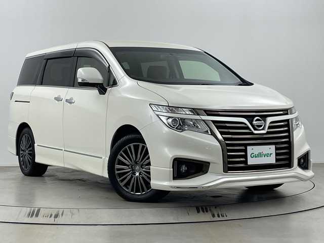 日産 エルグランド 250HWS Sジェットブラック アーバンクロム 埼玉県 2018(平30)年 3.4万km ブリリアントホワイトパール 純正フリップダウンモニター　/純正８インチナビ　/バックカメラ　/両側パワースライドドア　/パワーバックドア　/メモリーシート　/クルーズコントロール　/ＬＥＤヘッドライト　/シートヒーター　/フルセグＴ/ビルトインＥＴＣ　/スペアキー