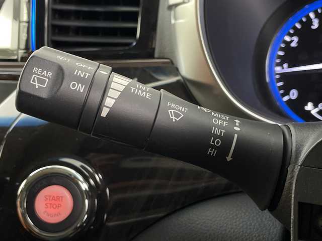 日産 エルグランド 250HWS Sジェットブラック アーバンクロム 埼玉県 2018(平30)年 3.4万km ブリリアントホワイトパール 純正フリップダウンモニター　/純正８インチナビ　/バックカメラ　/両側パワースライドドア　/パワーバックドア　/メモリーシート　/クルーズコントロール　/ＬＥＤヘッドライト　/シートヒーター　/フルセグＴ/ビルトインＥＴＣ　/スペアキー