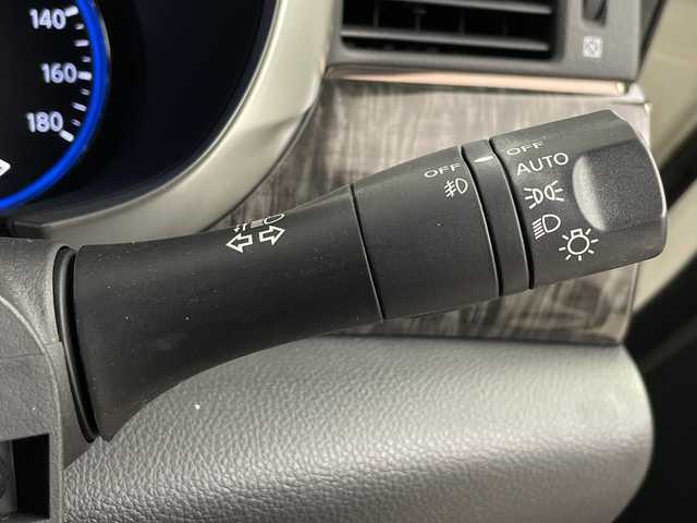 日産 エルグランド 250HWS Sジェットブラック アーバンクロム 埼玉県 2018(平30)年 3.4万km ブリリアントホワイトパール 純正フリップダウンモニター　/純正８インチナビ　/バックカメラ　/両側パワースライドドア　/パワーバックドア　/メモリーシート　/クルーズコントロール　/ＬＥＤヘッドライト　/シートヒーター　/フルセグＴ/ビルトインＥＴＣ　/スペアキー