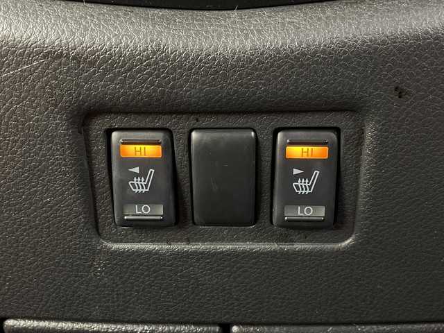 日産 エルグランド 250HWS Sジェットブラック アーバンクロム 埼玉県 2018(平30)年 3.4万km ブリリアントホワイトパール 純正フリップダウンモニター　/純正８インチナビ　/バックカメラ　/両側パワースライドドア　/パワーバックドア　/メモリーシート　/クルーズコントロール　/ＬＥＤヘッドライト　/シートヒーター　/フルセグＴ/ビルトインＥＴＣ　/スペアキー