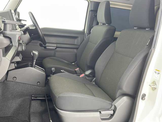 スズキ ジムニー XC 沖縄県 2021(令3)年 5.9万km シフォンアイボリーメタリックブラック2トーンルーフ ワンオーナー/社外ナビ(MDV-D708BTW)/ＣＤ／ＤＶＤ/フルセグＴＶ/Ｂｌｕｅｔｏｏｔｈ/ＥＴＣ2.0/ドライブレコーダー/クルーズコントロール/社外フロントカメラ/シートヒーター/ＬＥＤヘッドライト/オートライト/プッシュスタート/スマートキー/スペアキー/純正フロアマット