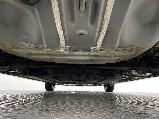 ホンダ フィット ハイブリット Sパッケージ 新潟県 2017(平29)年 2.6万km プレミアムホワイトパールⅡ 社外ナビ/　　フルセグ/CD/DVD/BT/バックカメラ/クルーズコントロール/LEDオートライト/純正アルミホイール車載/社外AW付サマータイヤ車載/ステアリングスイッチ/パドルシフト/アイドリングストップ/スマートキー/ETC