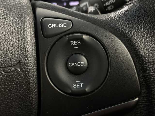 ホンダ フィット ハイブリット Sパッケージ 新潟県 2017(平29)年 2.6万km プレミアムホワイトパールⅡ 社外ナビ/　　フルセグ/CD/DVD/BT/バックカメラ/クルーズコントロール/LEDオートライト/純正アルミホイール車載/社外AW付サマータイヤ車載/ステアリングスイッチ/パドルシフト/アイドリングストップ/スマートキー/ETC