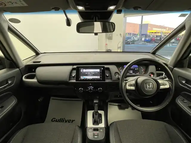 ホンダ フィット e:HEVホーム 群馬県 2020(令2)年 4.6万km ルナシルバーM 純正ナビ　バックカメラ　純正前後ドラレコ　ビルトインETC　ハーフレザーシート　アダプティブクルーズコントロール　ホンダセンシング　純正アルミホイール　LEDヘッドライト　クリアランスソナー　禁煙車