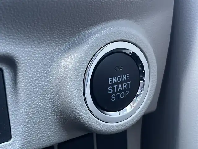 ダイハツ キャスト スタイル G ターボ SAⅡ 栃木県 2015(平27)年 15万km パールホワイトⅢ (株)IDOMが運営する【じしゃロン宇都宮店】の自社ローン対象車両になります。こちらは現金ご利用時の価格です。自社ローンご希望の方は別途その旨お申付け下さい。/禁煙/純正ナビ/バックカメラ/ETC/皮調シートカバー/スペアスマートキー/コーナーセンサー/プリクラッシュ/ステアリングスイッチ/LEDオートライト/フォグランプ/純正15インチAW