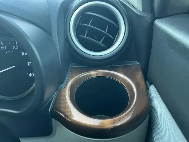 ダイハツ キャスト スタイル G ターボ SAⅡ 栃木県 2015(平27)年 15万km パールホワイトⅢ (株)IDOMが運営する【じしゃロン宇都宮店】の自社ローン対象車両になります。こちらは現金ご利用時の価格です。自社ローンご希望の方は別途その旨お申付け下さい。/禁煙/純正ナビ/バックカメラ/ETC/皮調シートカバー/スペアスマートキー/コーナーセンサー/プリクラッシュ/ステアリングスイッチ/LEDオートライト/フォグランプ/純正15インチAW