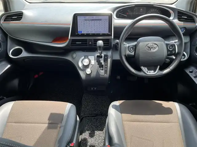 トヨタ シエンタ ハイブリッド ファンベースG クエロ 長崎県 2021(令3)年 0.6万km ヴィンテージブラウンパールクリスタルシャイン /純正9型ナビ/全方位カメラ/（AM/FM/CD/DVD/Bluetooth/フルセグTV）//前後ドライブレコーダー//両側パワースライドドア//LEDヘッドライト/フォグライト//トヨタセーフティセンス//オートマチックハイビーム//プリクラッシュセーフティ//クルーズコントロール//コーナーセンサー//ビルトインＥＴＣ//革巻ステアリング//純正16インチアルミ//スマートキー/スペアキー×１//プッシュスタート