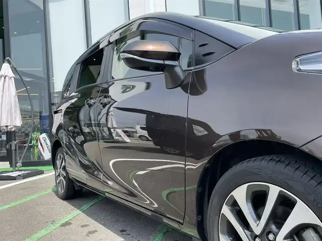 トヨタ シエンタ ハイブリッド ファンベースG クエロ 長崎県 2021(令3)年 0.6万km ヴィンテージブラウンパールクリスタルシャイン /純正9型ナビ/全方位カメラ/（AM/FM/CD/DVD/Bluetooth/フルセグTV）//前後ドライブレコーダー//両側パワースライドドア//LEDヘッドライト/フォグライト//トヨタセーフティセンス//オートマチックハイビーム//プリクラッシュセーフティ//クルーズコントロール//コーナーセンサー//ビルトインＥＴＣ//革巻ステアリング//純正16インチアルミ//スマートキー/スペアキー×１//プッシュスタート