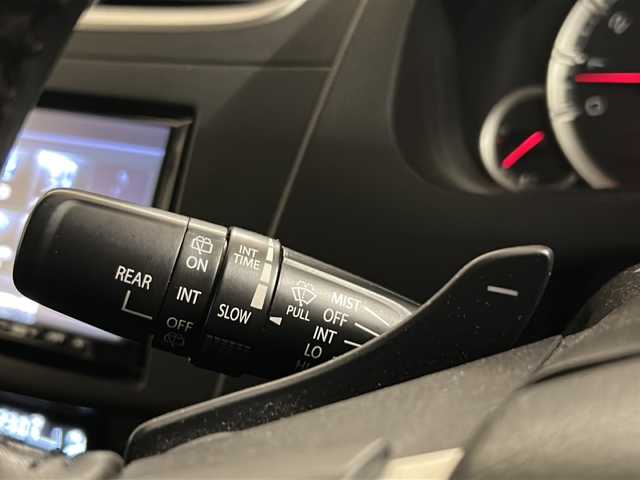 スズキ スイフト XS 熊本県 2012(平24)年 10.9万km ガンＭ／銀 ・ワンオーナー/・純正ナビ【99000-79Y51]/-BT/TV/CD/DVD/FM/AM/SD/・クルーズコントロール/・パドルシフト/・横滑り防止装置/・純正アルミ16インチ/・純正フロアマット/・ドアバイザー/・ウィンカーミラー/・電動格納ミラー/・プッシュスタート/・スマートキー×２/元カラーコードZMT