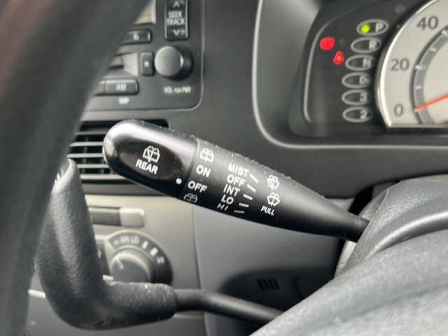 ダイハツ ムーヴ X 千葉県 2006(平18)年 8万km ホワイトパールマイカ ＣＤオーディオ　ＭＤチェンジャー　ＡＵＴＯエアコン　パワーステアリング　パワーウィンドウ　Ｗエアバッグ　ベンチシート　布系シート　純正フロアマット　純正１４インチＡＷ　ハロゲンライト