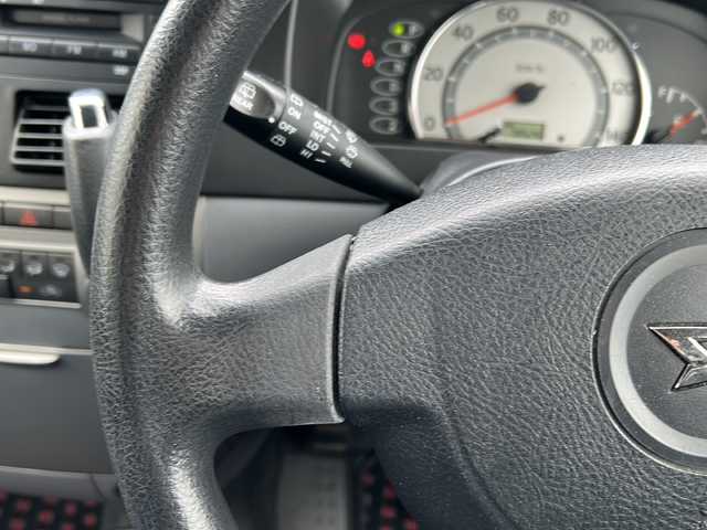 ダイハツ ムーヴ X 千葉県 2006(平18)年 8万km ホワイトパールマイカ ＣＤオーディオ　ＭＤチェンジャー　ＡＵＴＯエアコン　パワーステアリング　パワーウィンドウ　Ｗエアバッグ　ベンチシート　布系シート　純正フロアマット　純正１４インチＡＷ　ハロゲンライト