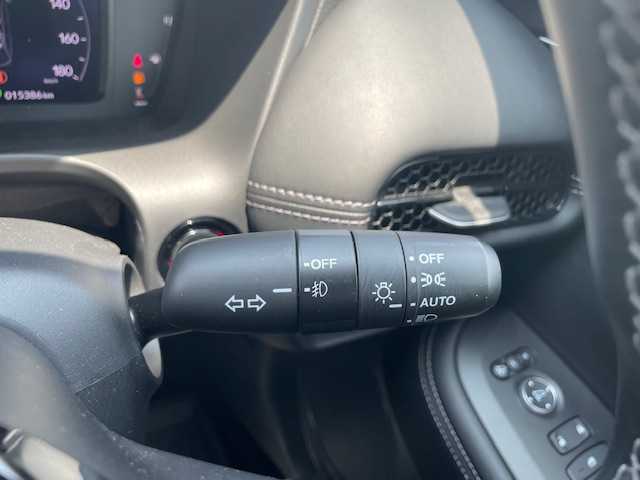 ホンダ ＺＲ－Ｖ X 三重県 2023(令5)年 1.6万km クリスタルブラックパール ホンダセンシング/・衝突軽減ブレーキ/・誤発進抑制機能/・後方誤発進抑制機能/・近距離衝突軽減ブレーキ/・歩行者事故低減ステアリング/・路外逸脱抑制機能/・渋滞追従機能付アダプティブクルーズコントロール/・車線維持支援システム/・トラフィックジャムアシスト/・先行車発進お知らせ機能/・標識認識機能/・オートハイビーム/・ブラインドスポットインフォメーション/・パーキングセンサーシステム/1オーナー/ETC/ハーフレザーシート/パワーバックドア/オートライト/LEDヘッドランプ/225/55R18インチ純正AW/プッシュスタート/スマートキー/スペアキー/純正フロアマット