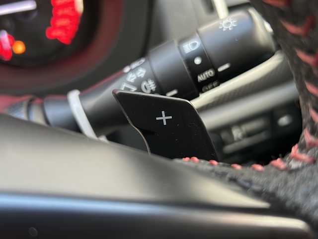 スバル ＷＲＸ Ｓ４ 2．0GT‐S アイサイト 埼玉県 2015(平27)年 13.8万km アイスシルバーメタリック (株)IDOMが運営する【じしゃロン熊谷店】の自社ローン専用車両になりますこちらは現金またはオートローンご利用時の価格です。自社ローンご希望の方は別途その旨お申付け下さい/純正ＳＤナビ　CN-LR710D/（フルセグTV/Bluetooth/CD/AM/FM）/クルーズコントロール　/ビルトインＥＴＣ　/純正ドライブレコーダー　/バックカメラ　/Ｄ＋Ｎ席パワシート　/ＬＥＤヘッドライト/スバルリヤビークルディテクション/サイドビューモニター/ハイビームアシスト/アイサイトアシストモニター/プッシュスタート/スマートキー/横滑り防止装置/レーンキープアシスト/ヒルディセントコントロール