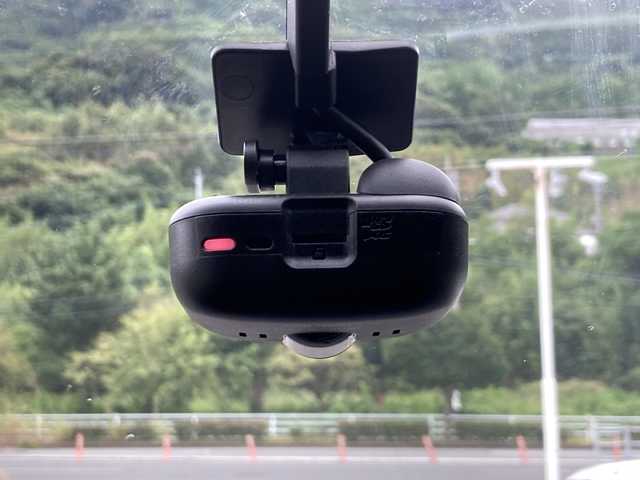 ダイハツ キャスト アクティバ GプライムコレSAⅢ 佐賀県 2018(平30)年 4.7万km ファイアークォーツレッドM 純正８インチナビ/パノラマミックビューモニター/プリクラッシュセーフティ/レーンキープアシスト/オートハイビーム/ハーフレザーシート/シートヒーター/ETC/ドライブレコーダー/プッシュスタート/スマートキー/LEDヘッドライト/フォグライト/純正アルミホイール