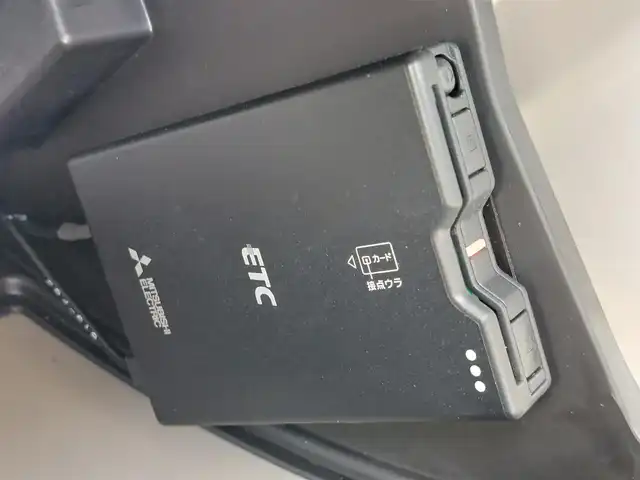 スズキ エブリィ ワゴン PZターボ スペシャル ハイルーフ 東京都 2023(令5)年 0.9万km クールカーキPM ターボ車・ハイルーフ/セーフティサポート/レーダーブレーキサポート/レーンキープアシスト/障害物センサー/アイドリングストップ/純正SDインチナビ（CN-HZ785W）/バックカメラ/前方ドライブレコーダー/ETC/両側パワースライドドア/電動サイドステップ/LEDヘッドライト/フォグ