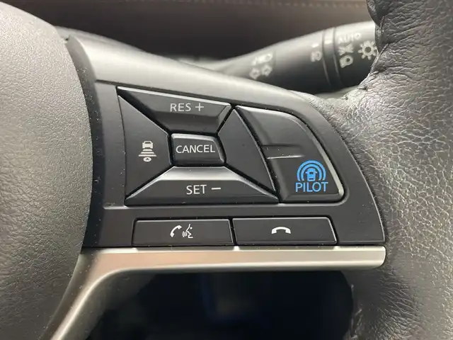 日産 セレナ e－パワー ハイウェイスター G 群馬県 2022(令4)年 3.1万km サンライズオレンジ/ダイヤモンドブラック プロパイロット　純正１０型ナビ　フルセグＴＶ　全周囲カメラ　デジタルインナーミラー　ハンズフリー両側電動スライドドア　シートヒーター　衝突被害軽減ブレーキ　ＢＳＭ　ＬＥＤ　前後ドラレコ　ＥＴＣ　禁煙車