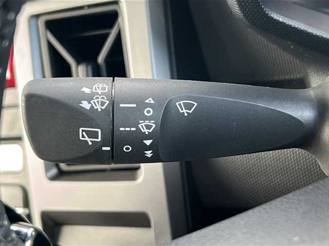 ダイハツ タフト G ターボ クロムベンチャー 三重県 2021(令3)年 2.5万km フォレストカーキメタリック 純正９型ナビ　/バックカメラ　/ワイヤレス充電器/ガラスルーフ/ＥＴＣ　/前方ドライブレコーダー/皮調シートカバー /シートヒーター /TVキャンセラー/ステアリングスイッチ/電子パーキング/USB給電ポート/前後コーナーセンサー /LEDヘッドライト /レーダークルーズコントロール /レーンキープアシスト/電動格納ミラー /禁煙車