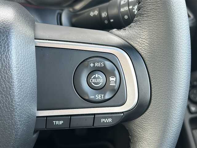 ダイハツ タフト G ターボ クロムベンチャー 三重県 2021(令3)年 2.5万km フォレストカーキメタリック 純正９型ナビ　/バックカメラ　/ワイヤレス充電器/ガラスルーフ/ＥＴＣ　/前方ドライブレコーダー/皮調シートカバー /シートヒーター /TVキャンセラー/ステアリングスイッチ/電子パーキング/USB給電ポート/前後コーナーセンサー /LEDヘッドライト /レーダークルーズコントロール /レーンキープアシスト/電動格納ミラー /禁煙車