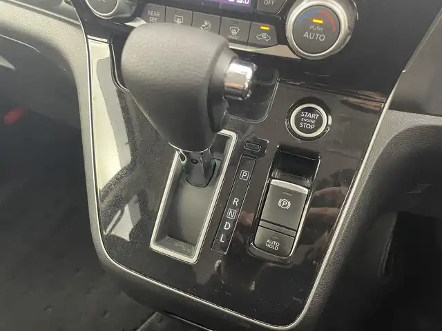 日産 セレナ ハイウェイスター V 埼玉県 2022(令4)年 6.4万km ダークメタルグレー 純正9型ナビ/　CD DVD Bluetooth USB AUX フルセグ/アラウンドビューモニター/プロパイロット/両側パワースライドドア/インテリジェントルームミラー/ドライブレコーダー/ビルトインＥＴＣ/ブラインドスポットインフォメーション/ダブルオートエアコン/純正16インチアルミホイール