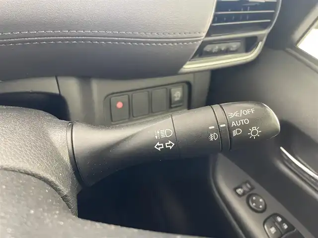 日産 セレナ ハイウェイスター V 埼玉県 2022(令4)年 6.4万km ダークメタルグレー 純正9型ナビ/　CD DVD Bluetooth USB AUX フルセグ/アラウンドビューモニター/プロパイロット/両側パワースライドドア/インテリジェントルームミラー/ドライブレコーダー/ビルトインＥＴＣ/ブラインドスポットインフォメーション/ダブルオートエアコン/純正16インチアルミホイール