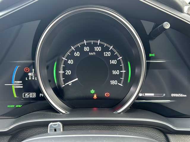 ホンダ フィット ハイブリット L ホンダセンシング 石川県 2017(平29)年 9.9万km ブリリアントスポーティブルーメタリック2トーン ホンダセンシング/・衝突軽減ブレーキ/・誤発進抑制機能/・車線維持支援システム/・渋滞追従機能付きアダプティブクルーズコントロール/・歩行者事故低減ステアリング/・路外逸脱抑制機能/・先行車発進お知らせ機能/・標識認識機能オートハイビーム/純正プレミアムインターナビゲーション/【CD・DVD・Bluetooth・フルセグTV】/バックカメラ/ビルトインETC/前方ドラレコ/ハーフレザーシート/革巻ステアリング/スマートキー/・プッシュスタート/・スペアキー/LEDヘッドライト/・オートライト/・フォグランプ/純正フロアマット