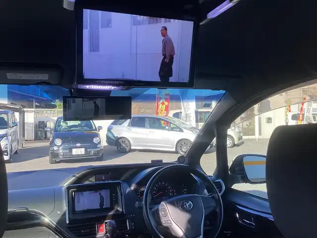 トヨタ ヴォクシー ZS 千葉県 2017(平29)年 6.3万km イナズマスパーキングブラックガラスフレーク Panasonicナビ/Bluetooth/DVD/CD/両側パワースライドドア/後席フリップダウンモニター/LEDヘッドライト/モデリスタエアロ/ワンオーナー /スペアスマートキーあり/ETC