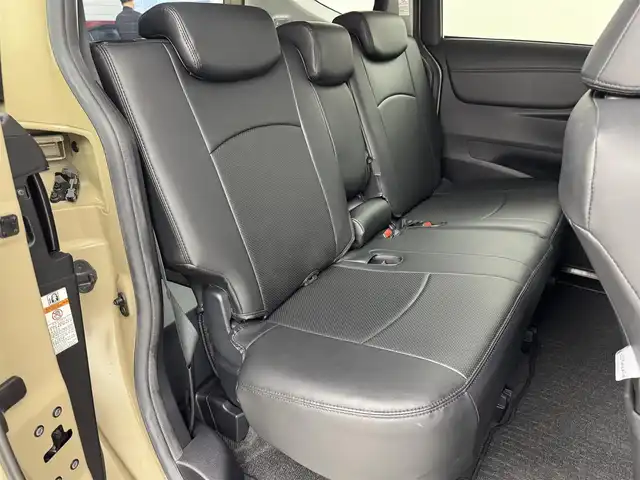 トヨタ シエンタ ファンベースG 福岡県 2020(令2)年 2.6万km ベージュ 純正ナビ／フルセグＴＶ　/全方位カメラ　/ＥＴＣ　/前後ドライブレコーダー　/衝突被害軽減ブレーキ　/レーンキープ　/オートマチックハイビーム　/アイドリングストップ　/プッシュスタート　/両側電動スライドドア　/ＬＥＤ