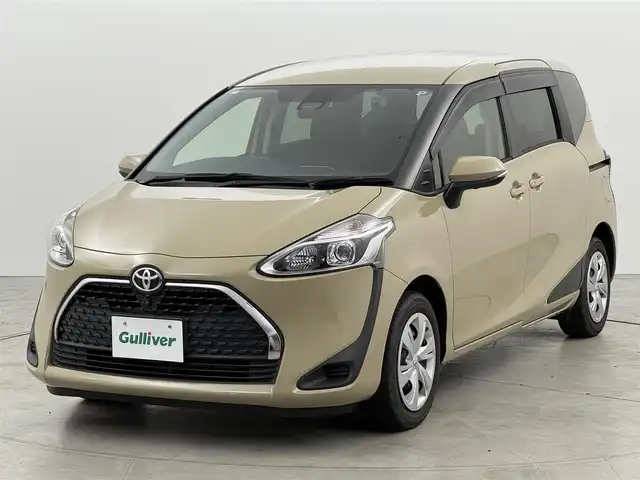 トヨタ シエンタ ファンベースG 福岡県 2020(令2)年 2.6万km ベージュ 純正ナビ／フルセグＴＶ　/全方位カメラ　/ＥＴＣ　/前後ドライブレコーダー　/衝突被害軽減ブレーキ　/レーンキープ　/オートマチックハイビーム　/アイドリングストップ　/プッシュスタート　/両側電動スライドドア　/ＬＥＤ