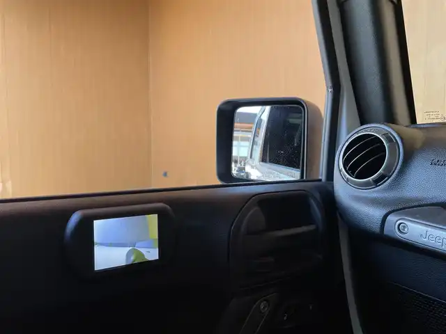 クライスラー・ジープ ジープ ラングラー アンリミテッド スポーツ 愛知県 2018(平30)年 5.9万km ブライトホワイト 社外9インチナビ/TV/DVD再生/Bluetooth/バックカメラ/サイドカメラ/ETCキーレス/クルーズコントロール/MTモード付AT/サイドステップ/ヒーテッドドアミラー/ダウンヒルアシストコントロール/ステアリングスイッチ