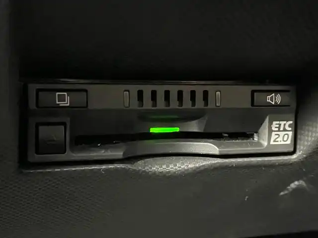 トヨタ ライズ Z 大阪府 2020(令2)年 6.6万km ブラックマイカメタリック スマートアシスト/　・衝突回避支援ブレーキ機能/　・車線逸脱抑制制御機能/　・車線逸脱警報機能/　・アダプティブクルーズコントロール/　・コーナーセンサー/純正メモリナビ/　　CD/BT/フルセグTV/パノラマモニター/バックカメラ/LEDオートライト/フォグランプ/シートヒーター/純正17インチアルミホイール/アイドリングストップ/スマートキー/ビルトインETC2.0