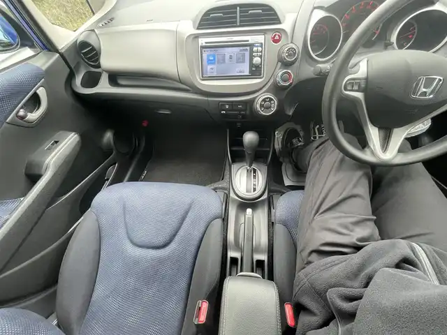 ホンダ フィット G 神奈川県 2011(平23)年 3.3万km 青