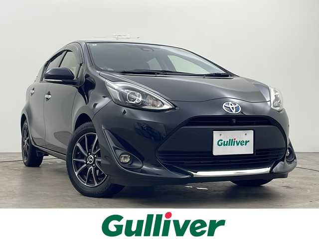 トヨタ アクア S スタイルブラック 秋田県 2020(令2)年 6万km ブラックマイカ 寒冷地仕様　/トヨタセーフティセンス/社外メモリナビ/　　CD/DVD/BT/フルセグTV　/パノラミックビューモニター　/LEDオートライト　/前席シートヒーター　/社外15インチアルミホイール　/ステアリングスイッチ　/横滑り防止装置　/オートマチックハイビーム/電動格納ミラー/スマートキー