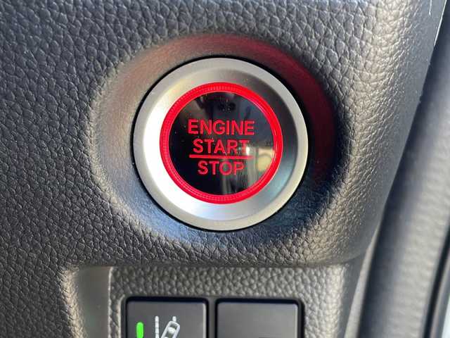 ホンダ Ｎ ＢＯＸ カスタム L ターボ 静岡県 2023(令5)年 2.5万km プラチナホワイトパール /ワンオーナー//純正ナビ/地デジTV//CD/DVD/Bluetooth//バックカメラ//ホンダセンシング//両側パワースライドドア//ハーフレザーシート//純正15インチAW//スマートキー//ETC//保証書//取説