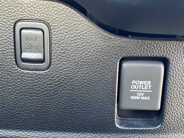 ホンダ Ｎ ＢＯＸ カスタム L ターボ 静岡県 2023(令5)年 2.5万km プラチナホワイトパール /ワンオーナー//純正ナビ/地デジTV//CD/DVD/Bluetooth//バックカメラ//ホンダセンシング//両側パワースライドドア//ハーフレザーシート//純正15インチAW//スマートキー//ETC//保証書//取説