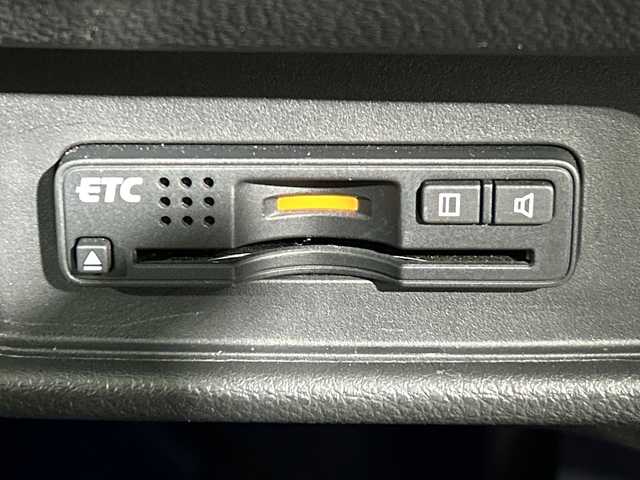 ホンダ オデッセイ ハイブリッド アブソルート ホンダセンシング 神奈川県 2016(平28)年 6.5万km プレミアムヴィーナスブラックP 純正８型SDナビゲーション【VXM-175VFNi】/フルセグ　CD DVD　SDMUSICRACK　AM FM/バックカメラ/両側電動スライドドア【サンシェード】/ホンダセンシング/衝突軽減ブレーキ/歩行者事故低減ステアリング/アダブティブクルーズコントロール/LKAS車線維持支援システム/路外逸脱抑制機能/誤発進抑制機能/先行車発進お知らせ機能/標識認識機能/前後ソナー/コンフォートビューパッケージ/ECON/EVモード/純正前方ドライブレコーダー/純正ビルトインETC/ブラックプライムスムース合皮/ファブリックコンビシート/運転席パワーシート/２列目オットマン/革巻きステアリング/プッシュスタート/スマートキー/LEDヘッドランプ/オートライト/フロントフォグランプ/純正リアスポイラー/純正17インチアルミホイール