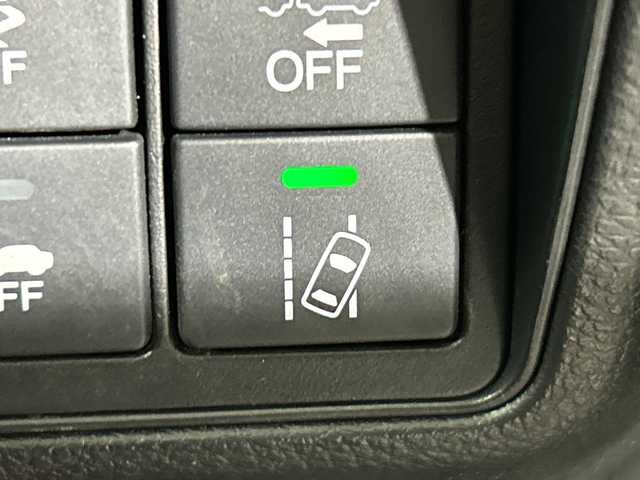 ホンダ オデッセイ ハイブリッド アブソルート ホンダセンシング 神奈川県 2016(平28)年 6.5万km プレミアムヴィーナスブラックP 純正８型SDナビゲーション【VXM-175VFNi】/フルセグ　CD DVD　SDMUSICRACK　AM FM/バックカメラ/両側電動スライドドア【サンシェード】/ホンダセンシング/衝突軽減ブレーキ/歩行者事故低減ステアリング/アダブティブクルーズコントロール/LKAS車線維持支援システム/路外逸脱抑制機能/誤発進抑制機能/先行車発進お知らせ機能/標識認識機能/前後ソナー/コンフォートビューパッケージ/ECON/EVモード/純正前方ドライブレコーダー/純正ビルトインETC/ブラックプライムスムース合皮/ファブリックコンビシート/運転席パワーシート/２列目オットマン/革巻きステアリング/プッシュスタート/スマートキー/LEDヘッドランプ/オートライト/フロントフォグランプ/純正リアスポイラー/純正17インチアルミホイール